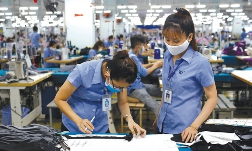 Doanh nghiệp “đói vốn”, ngân hàng “cạn room”