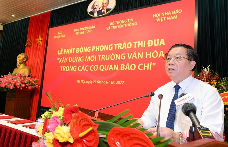  Đồng chí Nguyễn Trọng Nghĩa, Bí thư Trung ương Đảng, Trưởng Ban Tuyên giáo Trung ương, phát biểu tại buổi lễ  - Ảnh: Báo Nhân Dân