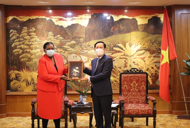 Việt Nam - Mozambique quyết t&acirc;m thắt chặt quan hệ hữu nghị, hợp t&aacute;c gắn b&oacute; nhiều mặt.