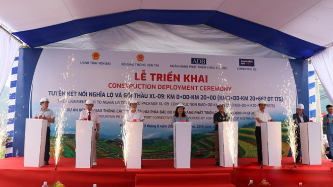 Lễ triển khai xây dựng gói XL-09 thuộc tuyến kết nối Nghĩa Lộ (Yên Bái) và cao tốc Nội Bài - Lào Cai.