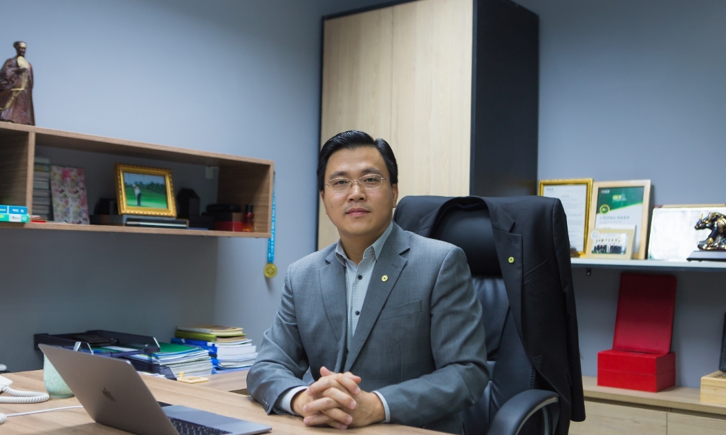 Ông Dư Xuân Vũ - Phó Giám đốc Khối Bán lẻ OCB.