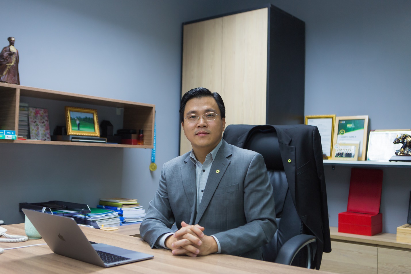 Ông Dư Xuân Vũ - Phó Giám đốc Khối Bán lẻ OCB.