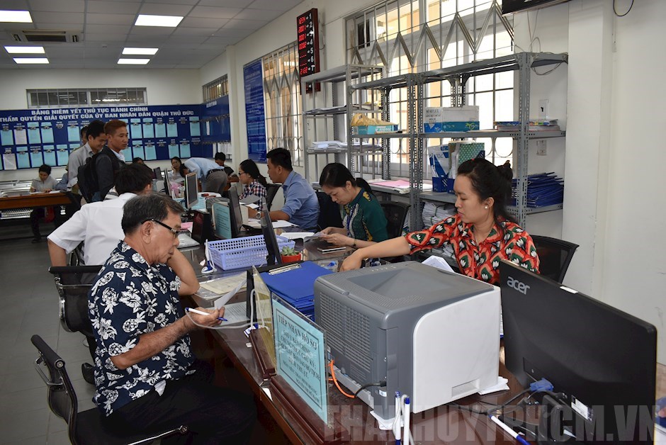 TP.HCM hiện dôi dư 5.705 công chức, viên chức.