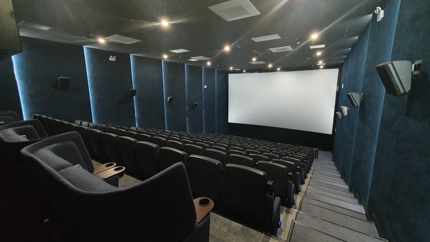 Rạp chiếu phim tại tầng hầm t&ograve;a B đ&atilde; ho&agrave;n thiện v&agrave; đi v&agrave;o hoạt động.