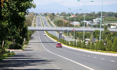 Phấn đấu khởi công 2 đoạn cao tốc Dầu Giây - Liên Khương theo phương thức PPP trong quý 2/2023 