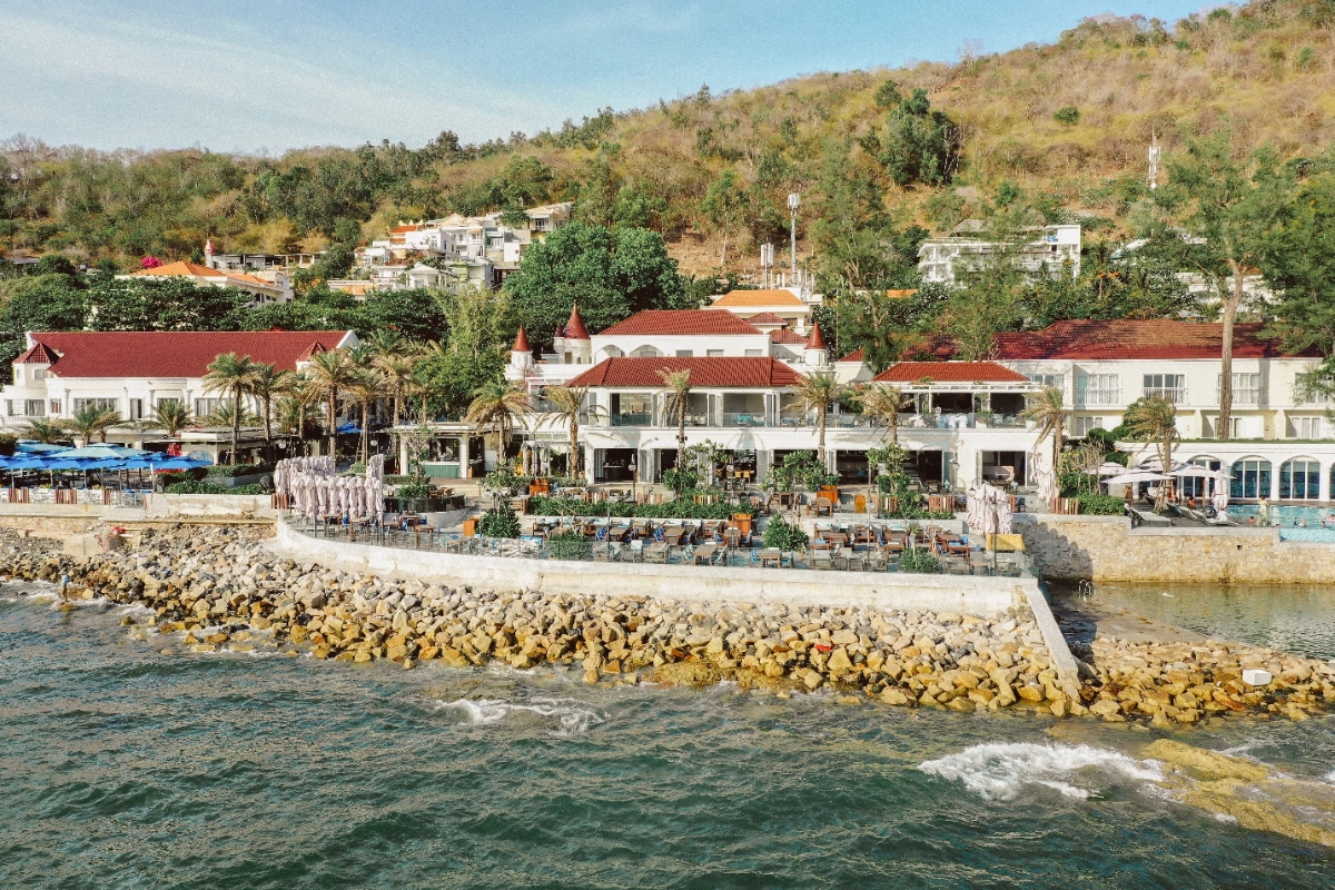 Mercure Vũng T&agrave;u - top 25 kh&aacute;ch sạn tốt nhất Việt Nam tr&ecirc;n Tripadvisor l&agrave; một trong chuỗi c&aacute;c kh&aacute;ch sạn h&agrave;ng đầu của Nova Hospitality - một th&agrave;nh vi&ecirc;n của Nova Service.