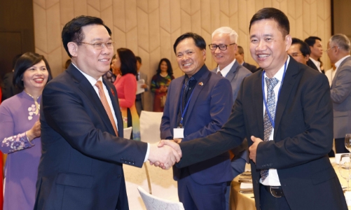 Chủ tịch Quốc hội: 