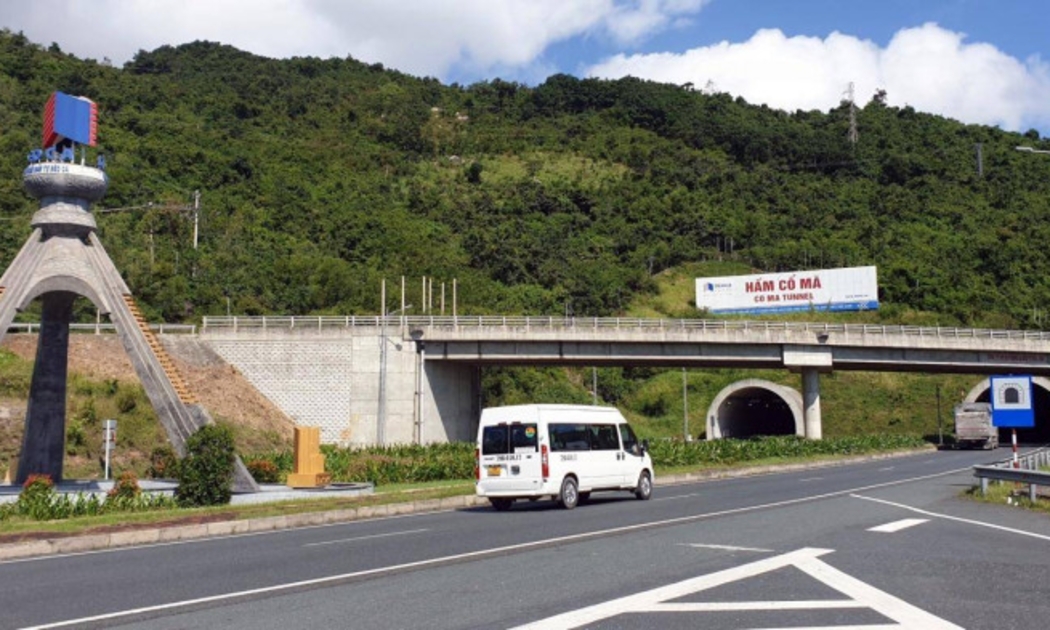 Dự án cao tốc Vân Phong - Nha Trang có điểm đầu tại vị trí giao với đường dẫn phía nam hầm đường bộ đèo Cổ Mã.