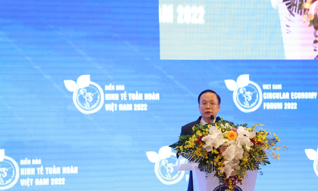 Ông Bùi Trung Nghĩa – Phó Chủ tịch VCCI phát biểu tại hội nghị