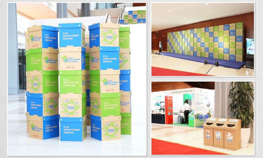 Cột thông tin chủ đề, Background, hệ thống phân loại rác tại hội nghị được Tập đoàn SCG thi công bằng các vật liệu giấy tái chế.