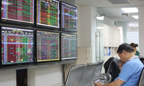 Uỷ ban Chứng khoán khuyến cáo nhà đầu tư cẩn trọng với các hội nhóm trên mạng xã hội