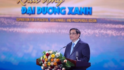 PM: Vietnam ready to cooperate with world to resolve ocean challenges