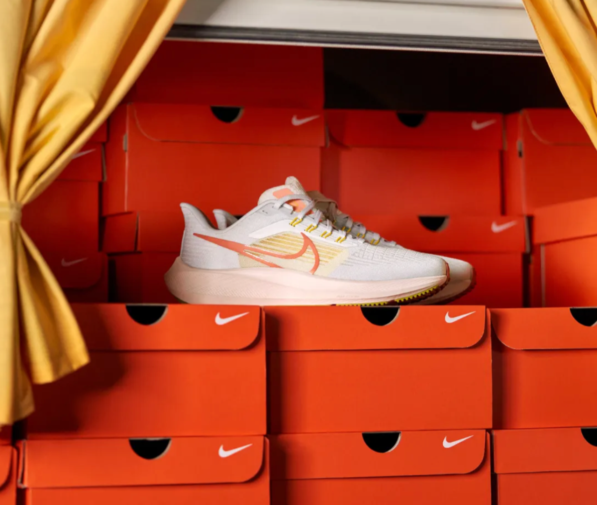 Trong cuối th&aacute;ng 5, h&agrave;ng tồn kho của c&ocirc;ng ty đ&atilde; tăng 23% l&ecirc;n 8,4 tỷ USD.