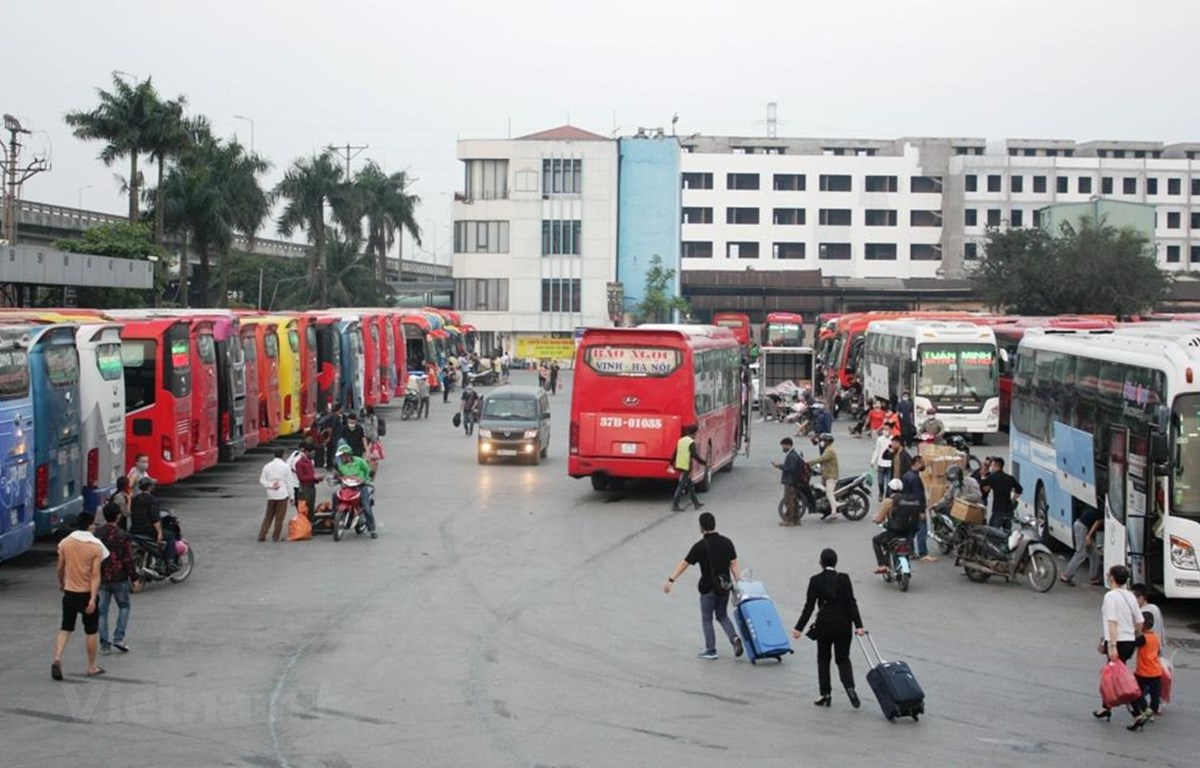 Giá dịch vụ giao thông bằng đường bộ tháng 6/2022 tăng 3,02%.