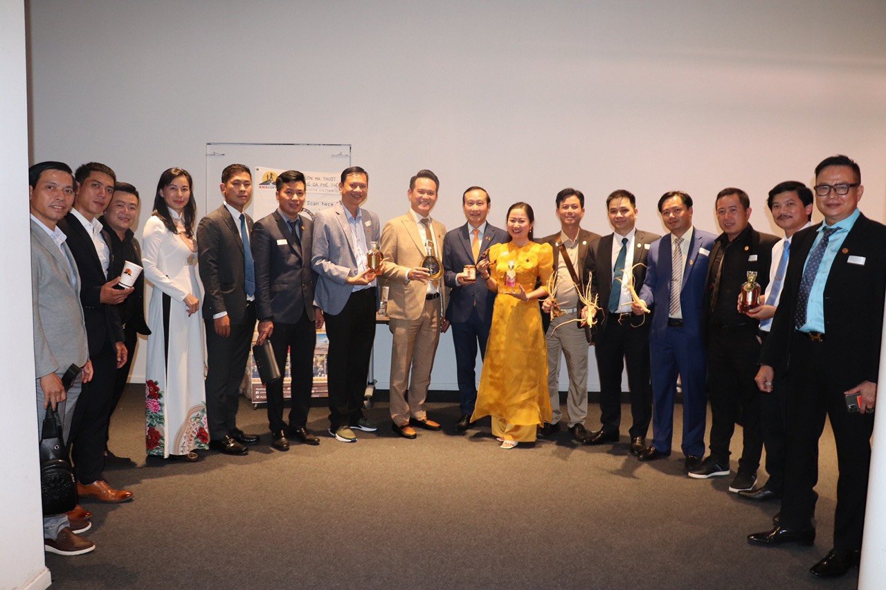 Hội Doanh nhân trẻ Việt Nam tham dự Diễn đàn tìm hiểu cơ hội Xúc tiến Thương mại và Đầu tư Bỉ - Việt.
