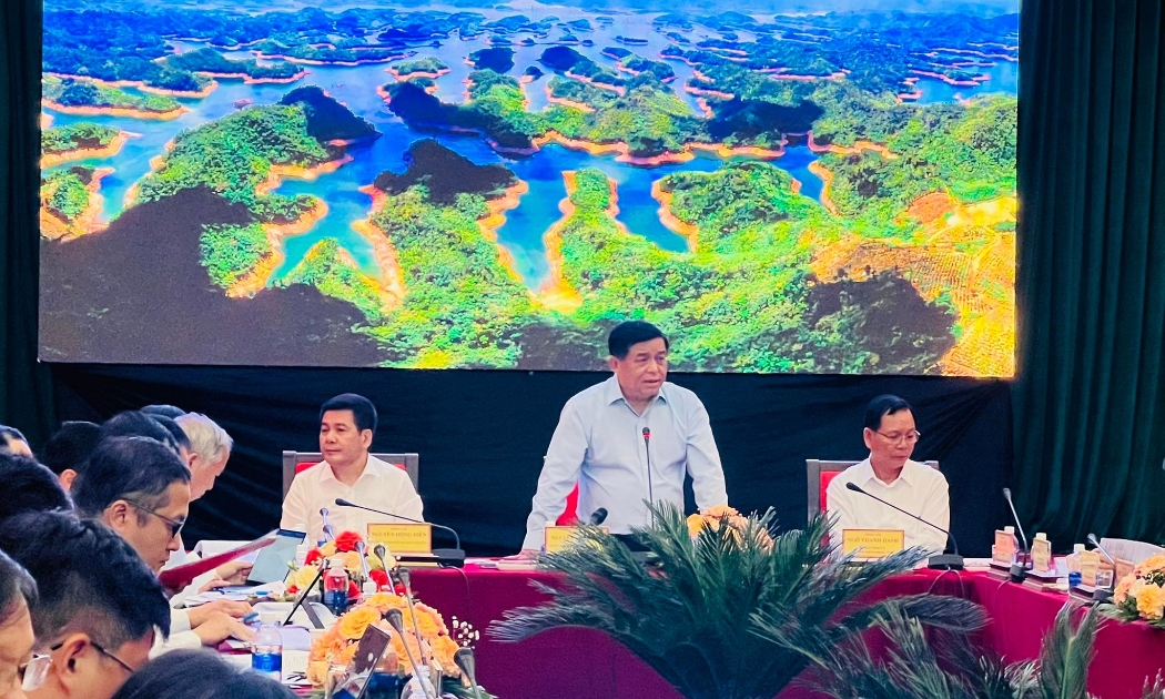 Toàn cảnh hội nghị.