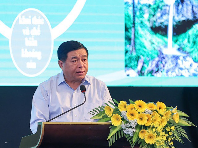 Bộ trưởng Nguyễn Chí Dũng phát biểu tại hội nghị.