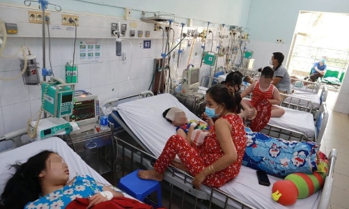Báo động quá tải bệnh viện ở TP.HCM vì dịch sốt xuất huyết tăng đột biến