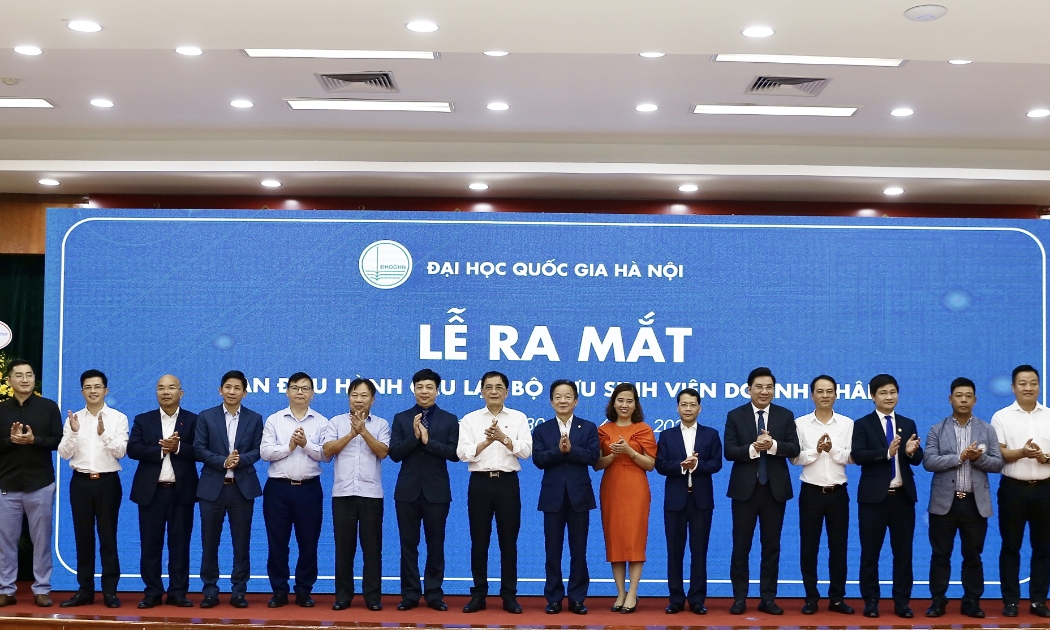 Ban Điều hành CLB Cựu sinh viên Doanh nhân ĐHQGHN chính thức ra mắt.