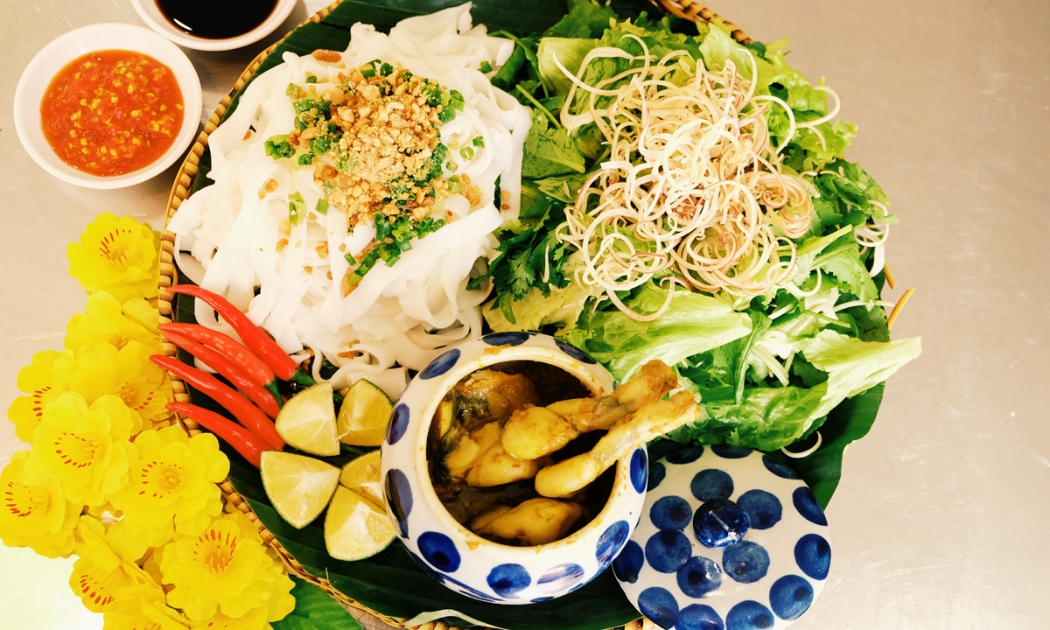 Món mỳ Quảng tại Lế hội ẩm thực và không gian bia.