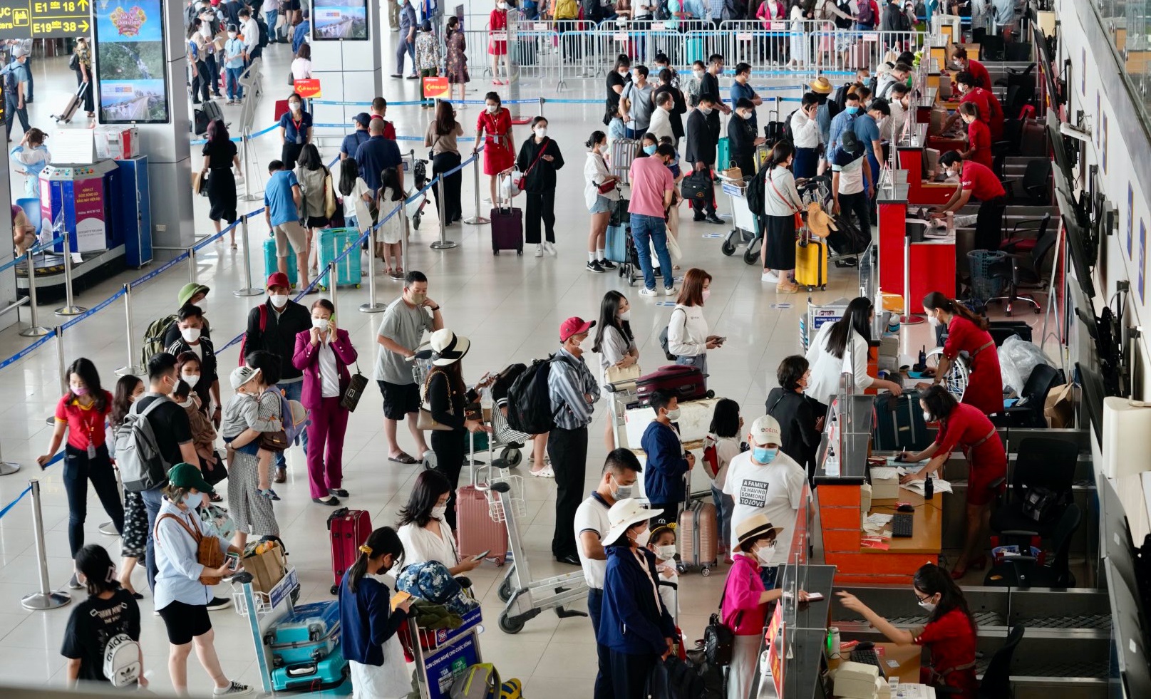 Hơn 5.600 chuyến bay chậm chuyến, chiếm tới 18,2% tổng số chuyến bay thực hiện trong tháng 6.