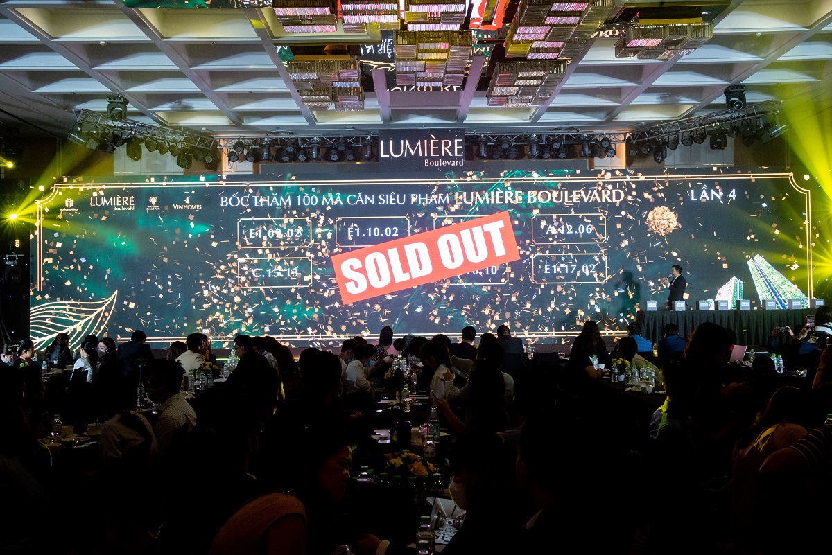 100 căn hộ nhanh ch&oacute;ng hết h&agrave;ng bởi những ưu thế vượt trội về vị tr&iacute;, hướng nh&agrave; v&agrave; tiện &iacute;ch...