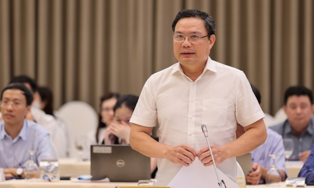 Thứ trưởng Bộ Lao động Thương binh và Xã hội Lê Văn Thanh trả lời tại họp báo - Ảnh: VGP