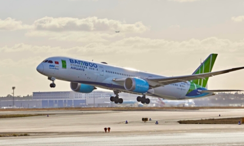 Bamboo Airways tiếp tục giữ “ngôi vương” đúng giờ top 3 hãng bay nội địa lớn nhất tháng 6/2022
