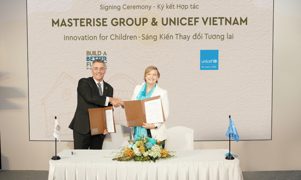 Masterise Group và UNICEF Việt Nam trong lễ ký kết hợp tác chiến lược giai đoạn 2022-2024.