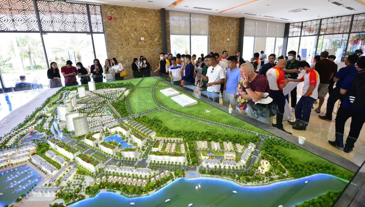 Bất động sản biển sở hữu lâu dài luôn được giới thành đạt ưu tiên lựa chọn.