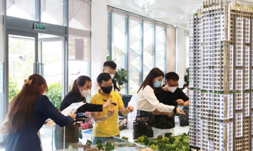 Thị trường bất động sản đối mặt với hàng loạt thách thức