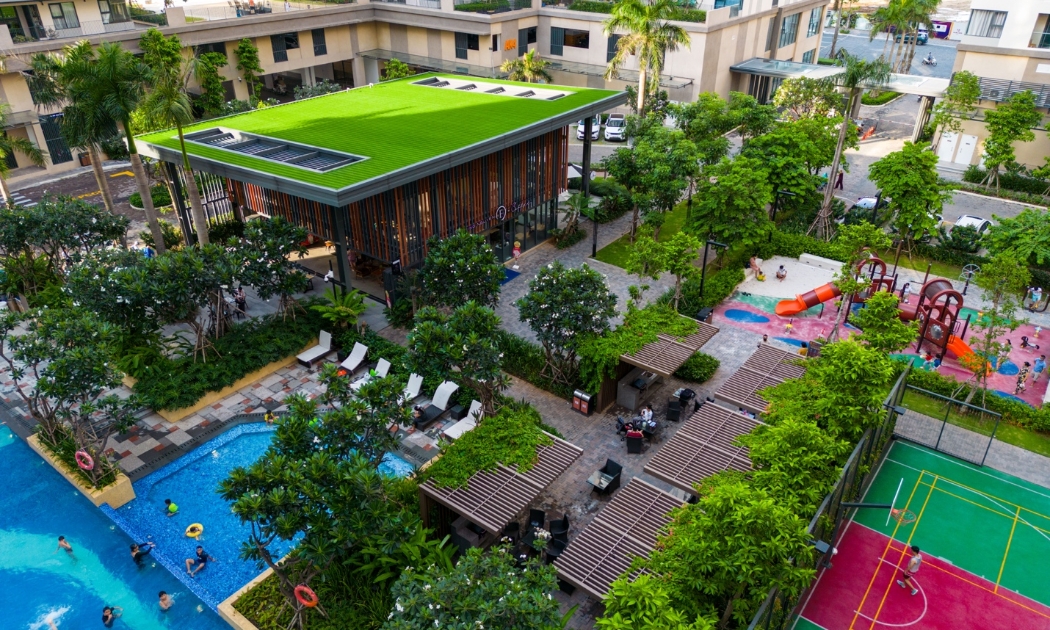 Akari City giai đoạn 1 mới được bàn giao hơn nửa năm nhưng đã rất đông cư dân đến sinh sống nhờ đáp ứng nhiều tiêu chuẩn về vị trí, thiết kế cũng như hệ thống tiện ích.