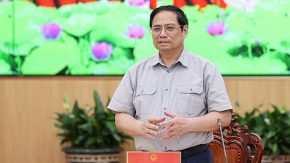 PM meets with Can Tho leaders
