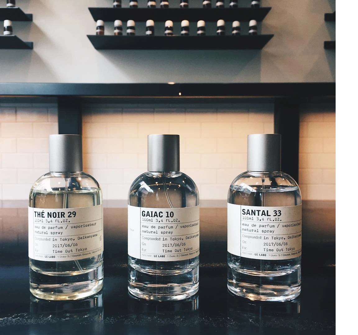 Nếu trong kinh tế, ch&uacute;ng ta c&oacute; thuật ngữ thị trường ng&aacute;ch (niche market); th&igrave; trong nước hoa, ch&uacute;ng ta c&oacute; thuật ngữ nước hoa niche.