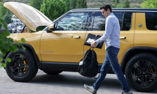 Làn sóng sa thải của doanh nghiệp Mỹ