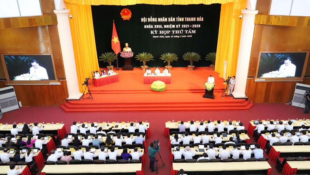 Ngay sau khi Kỳ hợp thứ 7 kết th&uacute;c, kỳ họp thứ 8 Hội đồng nh&acirc;n d&acirc;n tỉnh đ&atilde; khai mạc v&agrave; kết th&uacute;c trong chiều ng&agrave;y 13/7/2022