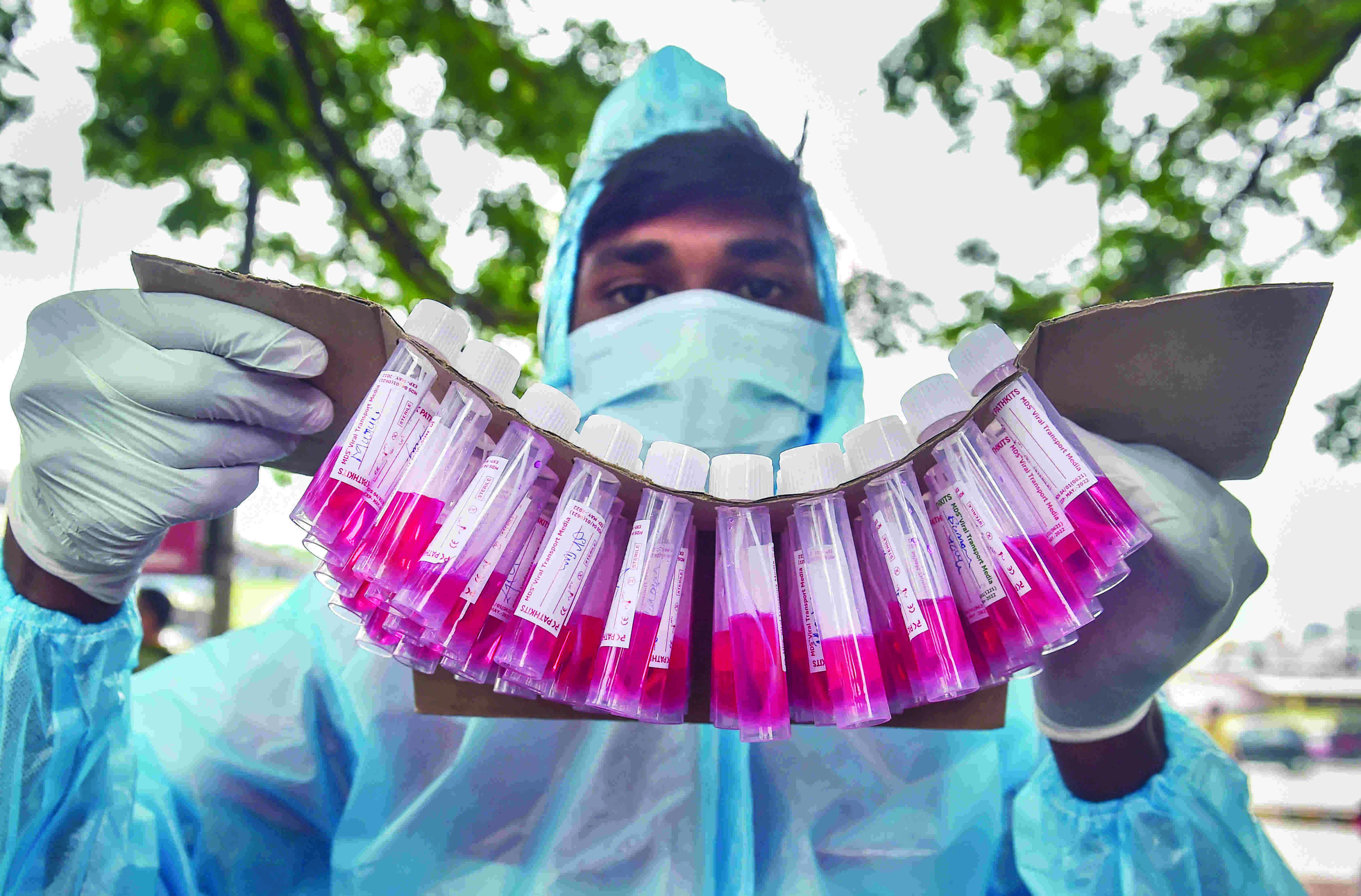 Dòng phụ Omicron BA.2.75 đang lây lan mạnh tại Ấn Độ.