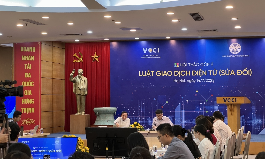 Các chuyên gia tham dự hội thảo.