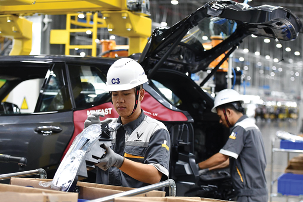 Tăng trưởng 6 tháng đầu năm cao hơn cùng kỳ ở cả 3 nhóm ngành.