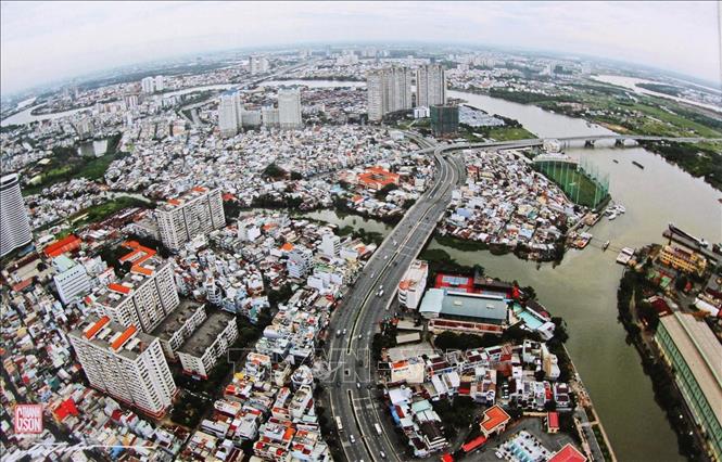 Tháo gỡ điểm nghẽn để vùng Đông Nam Bộ phát triển tương xứng với biềm năng.