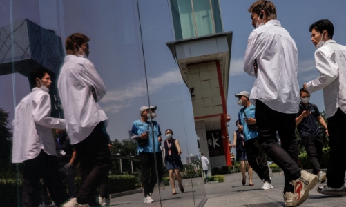 Kinh tế Trung Quốc giảm tốc mạnh, phủ bóng lên triển vọng toàn cầu