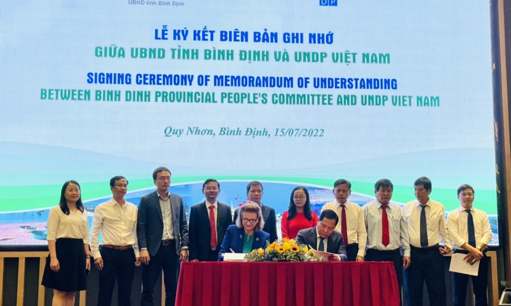 Ký kết dự án giữa UNDP và tỉnh Bình Định.