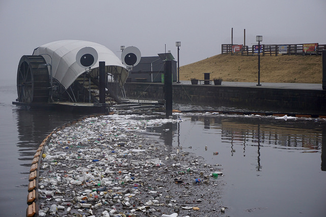 Phương ph&aacute;p bẫy r&aacute;c tr&ecirc;n s&ocirc;ng tại Ấn Độ
