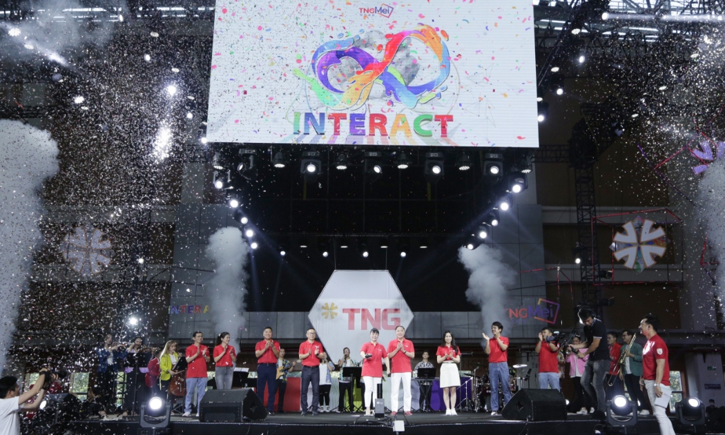 Ngày hội Truyền thống 2022 của TNG Holdings Vietnam với chủ đề Interact với ý nghĩa đề cao tinh thần tương tác được Ban lãnh đạo chính thức khai mạc.