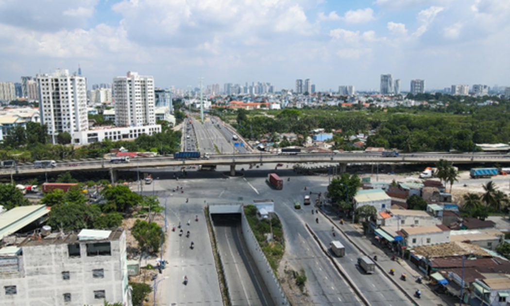 Nút giao Mỹ Thủy là công trình trọng điểm được đầu tư mạnh để “tháo khóa” giao thông vào khu vực Cát Lái.