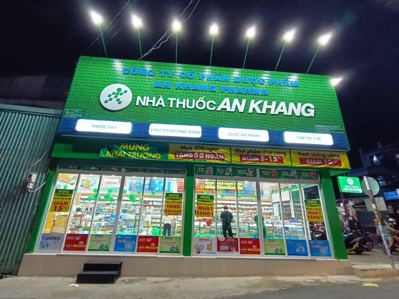 Các nhà thuốc An Khang liên tục khai trương, tiến dần ra các tỉnh phía Bắc.