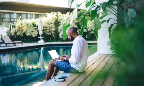 Bali thu hút du khách làm việc từ xa