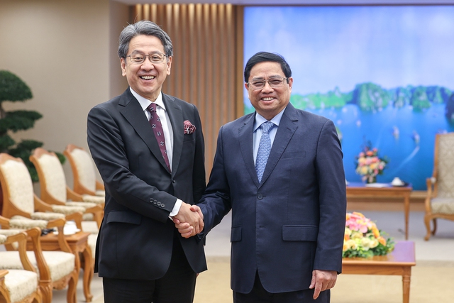Thủ tướng Phạm Minh Chính tiếp ông Maeda Tadashi, Chủ tịch Hội đồng quản trị Ngân hàng Hợp tác quốc tế Nhật Bản (JBIC). Ảnh - VGP. 