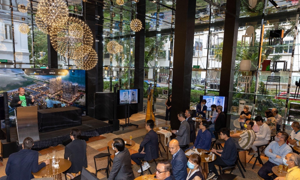 Sự kiện diễn ra tại Space Furniture Asia Hub, số 77 đường Bencoolen, Singapore với sự tham gia của hàng trăm nhà đầu tư quốc tế.