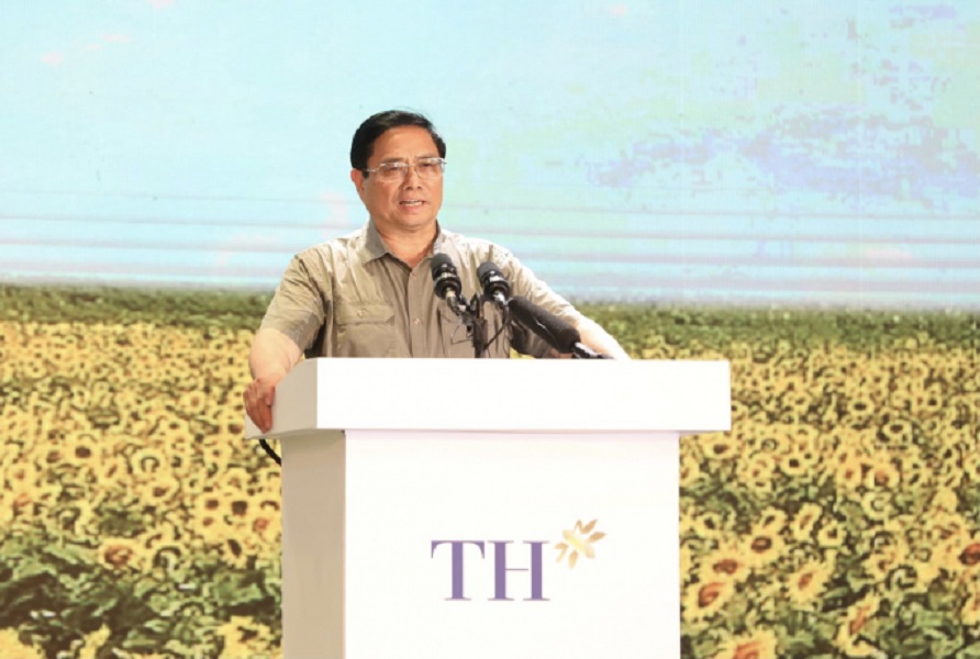 Thủ tướng Phạm Minh Chính: "Trong nền kinh tế độc lập tự chủ thì phải phát triển các doanh nghiệp, cả doanh nghiệp nhà nước và tư nhân".